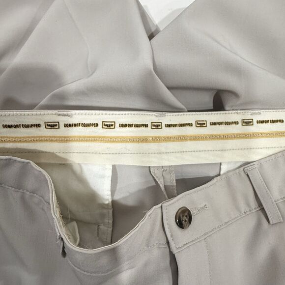 HAGGAR Comfort Equipped Chino Shorts Men's 34 x 8 Beige Golf Performance - Picture 8 of 15